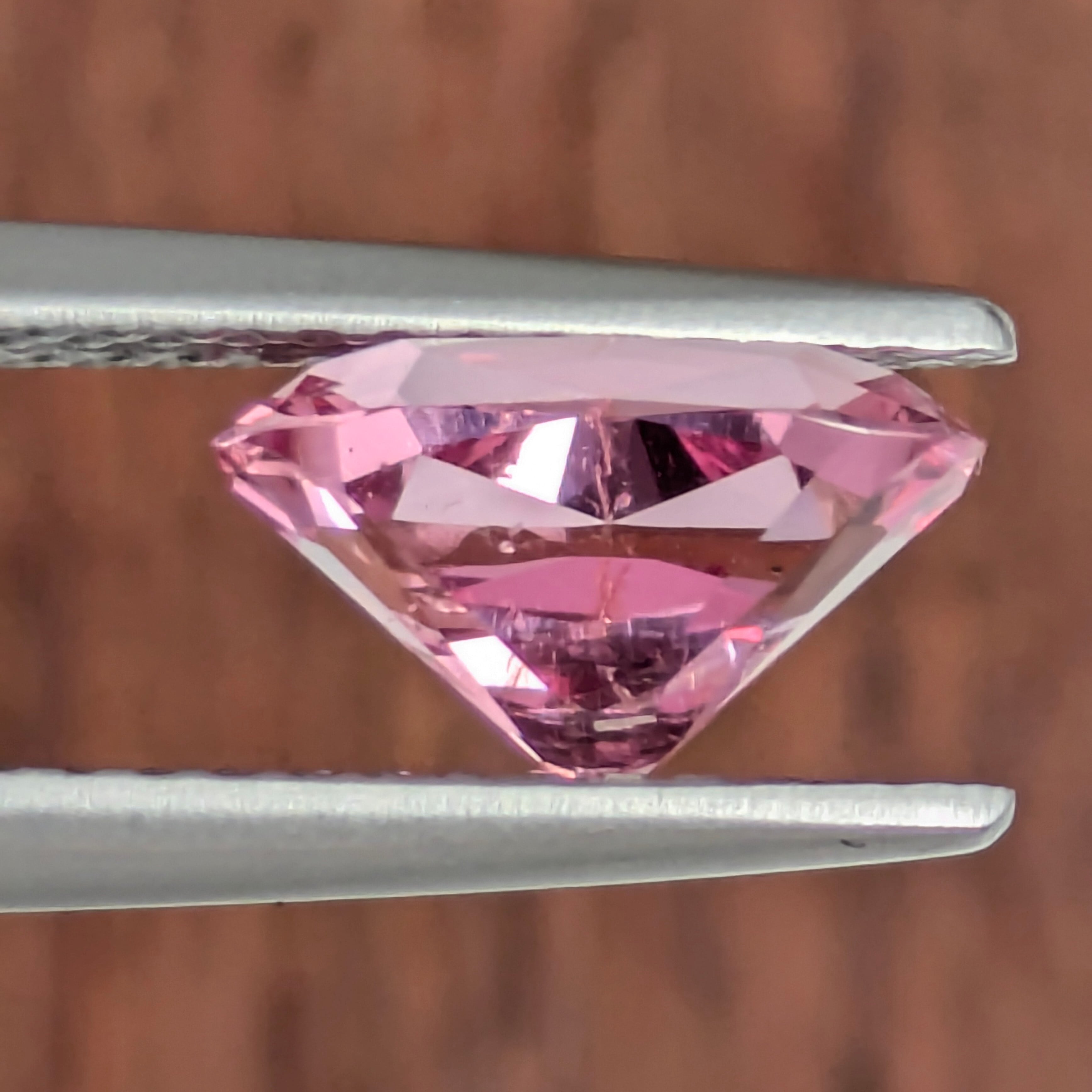 ピンクスピネル ルース ミャンマー・モゴック産 【1.567ct】 PRO208503