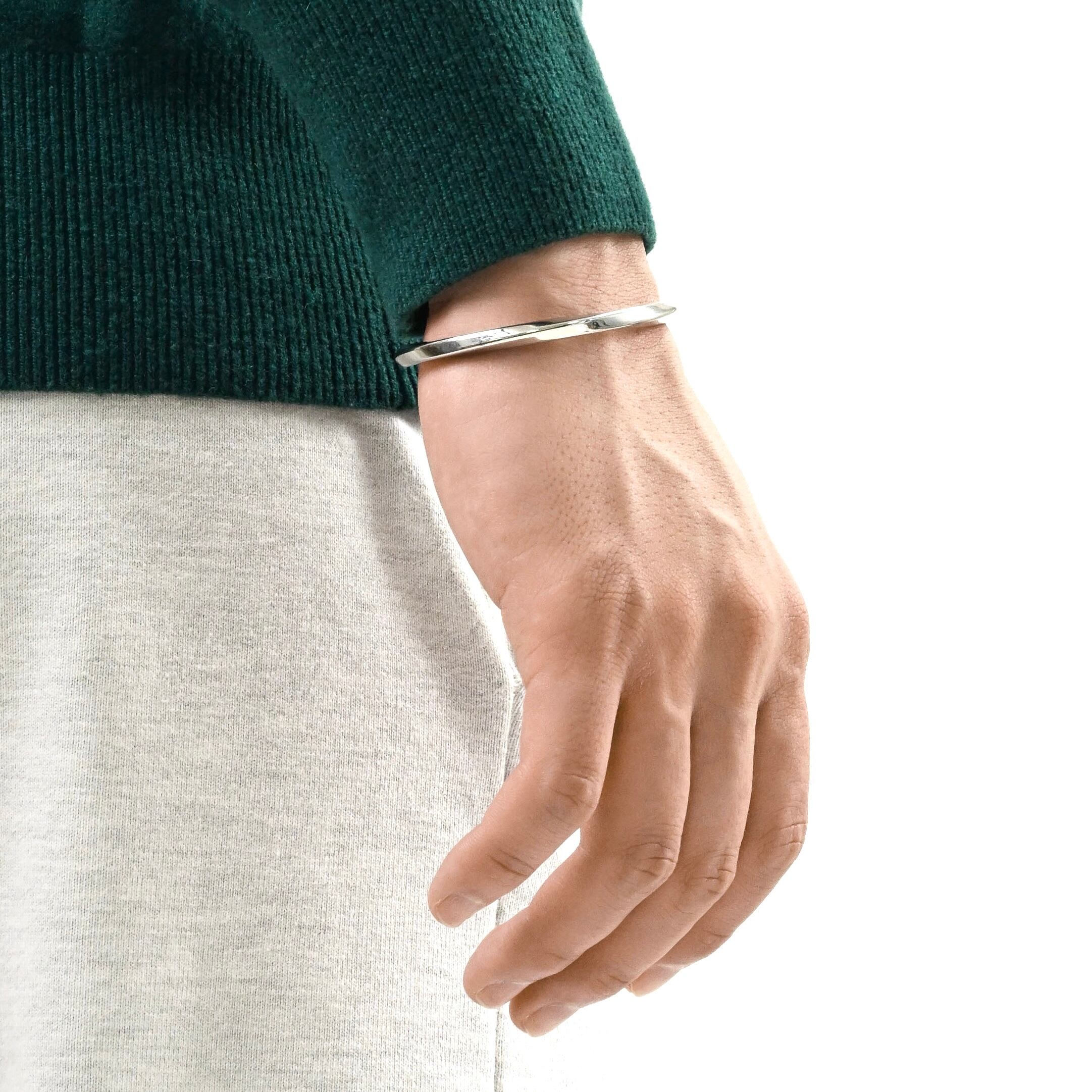 tsui シルバー ゴールド バングルセット tsui シルバー ゴールド バングルセット tsui TWIST BANGLE バングル