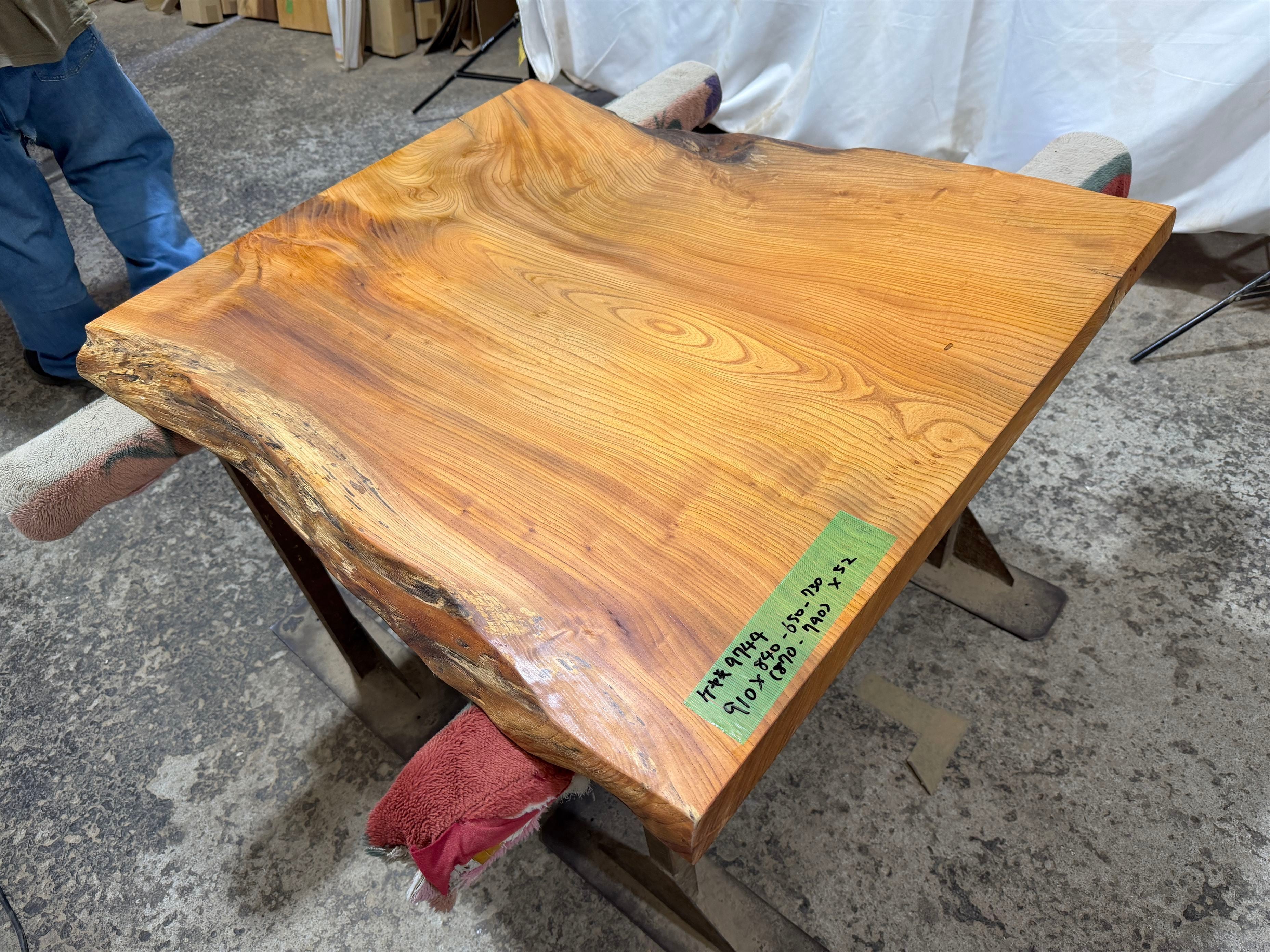 ケヤキ9744 欅 一枚板無垢 乾燥材 910x840-650-730x52mm ローテーブル センターテーブル ダイニングテーブル カウンター