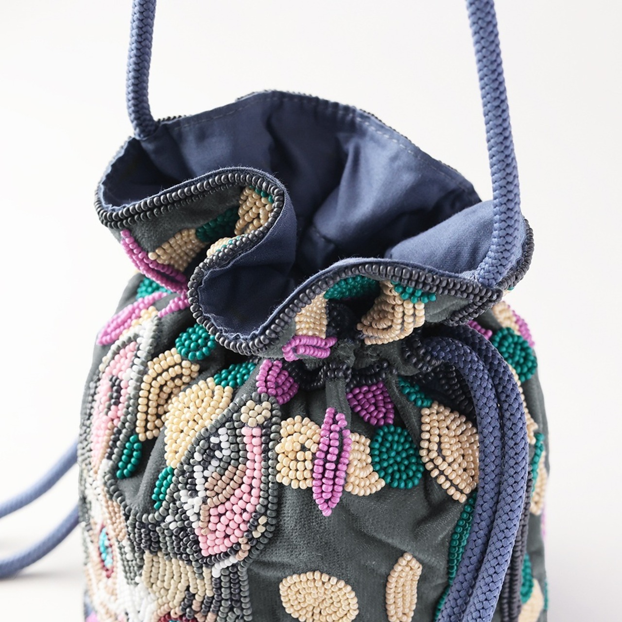 Nathalie Lete Beaded Drawstring Bag Blanche　ナタリーレテ　ガラスビーズ巾着ポーチ Blanche
