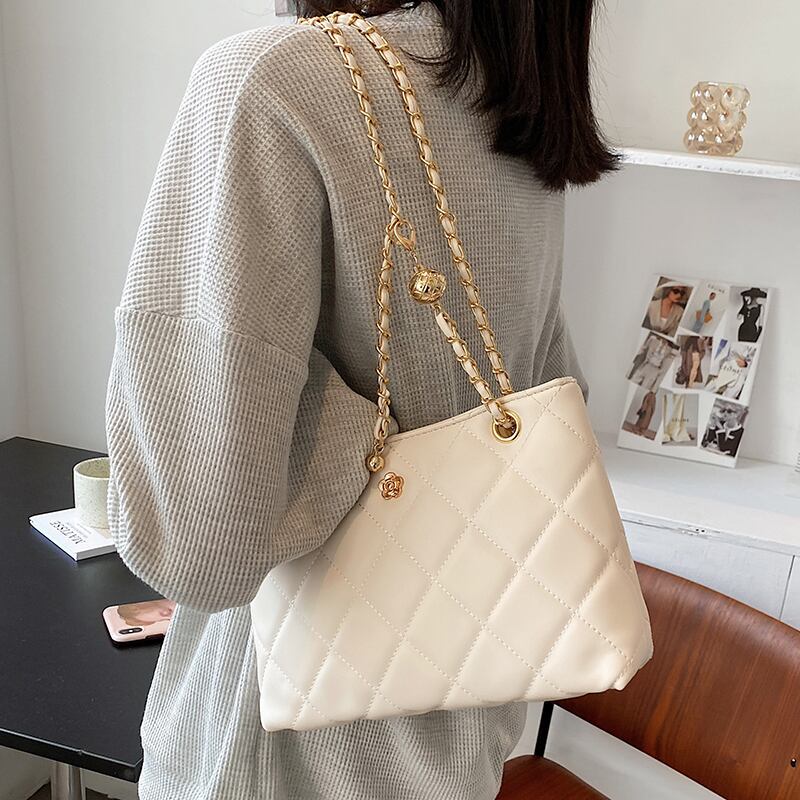 サマーチェーン シングル 夏物 トートバッグ メッセンジャーバッグ Tiancai_Wing_Bag88290015190