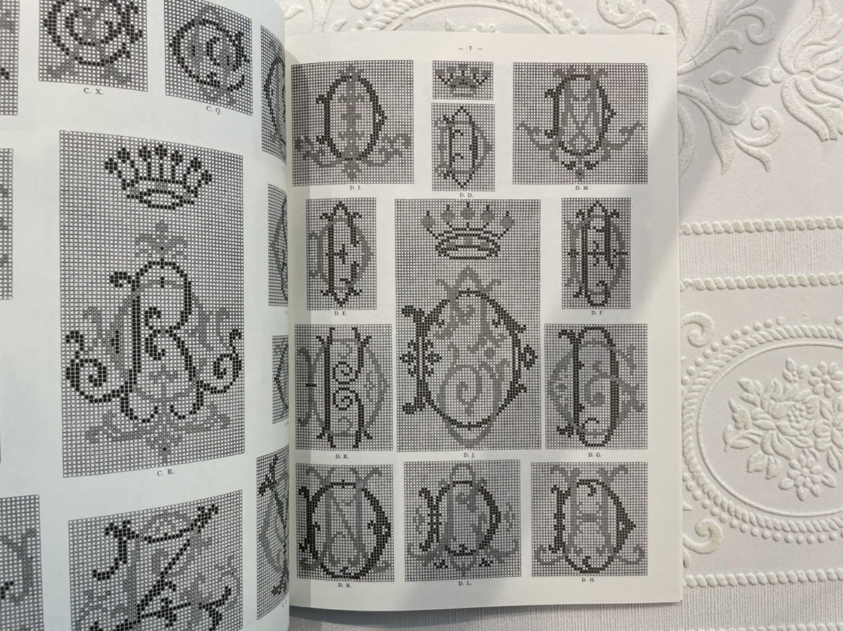 VA361】Charted Monograms for Needlepoint and Cross-Stitch