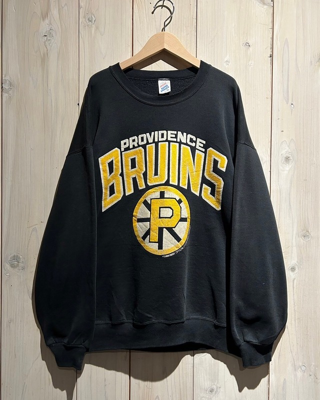 【a.k.a.C.a.k.a】"Providence Bruins" Print Design Loose Sweat Shirt