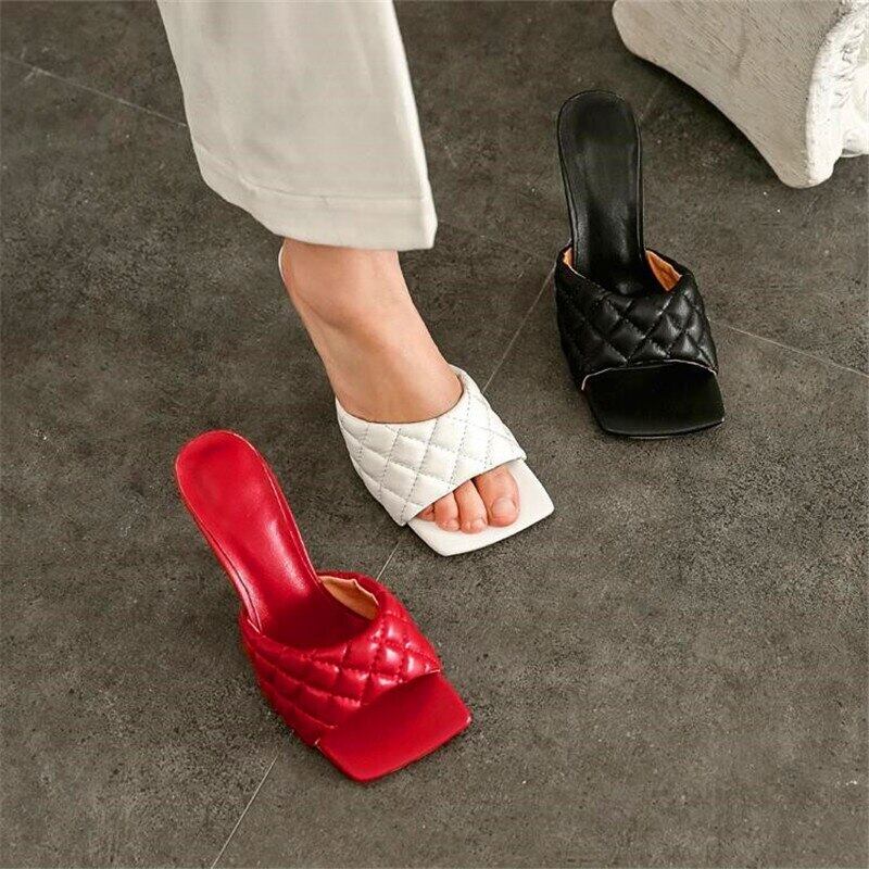 【新作】【送料無料】 セクシーなスクエアヘッドレディヒールスリッパWineglシェイプヒールサマーレディスリッパ ミュール 靴 シューズ 夏物 スクウェア 10b327687483361