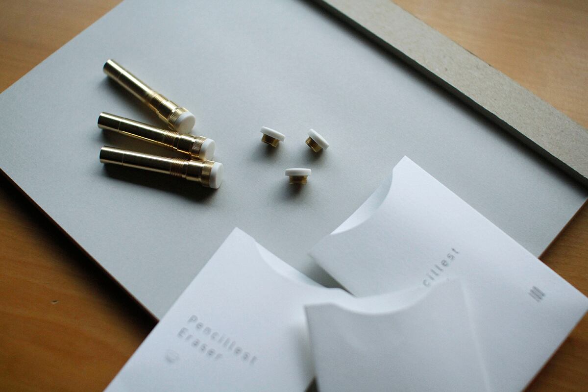 カッコイイ消せるボールペンの消しゴム プレイズストア オンライン