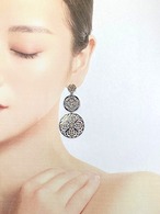 オリバーウェバー クリスタル ピアス Orient