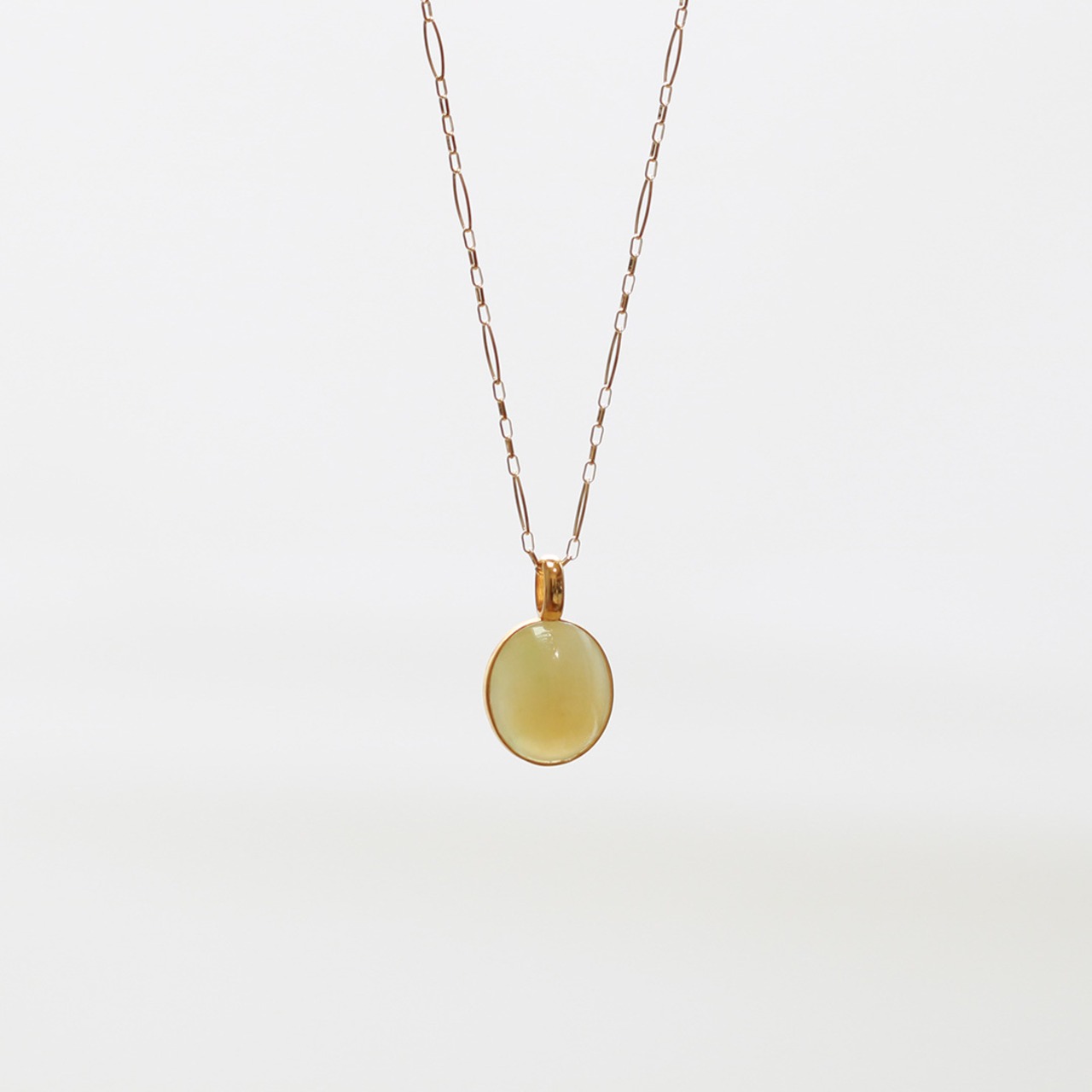 K10YGオーバル jade yellow 翡翠ネックレス A貨翡翠 jd_ne1295