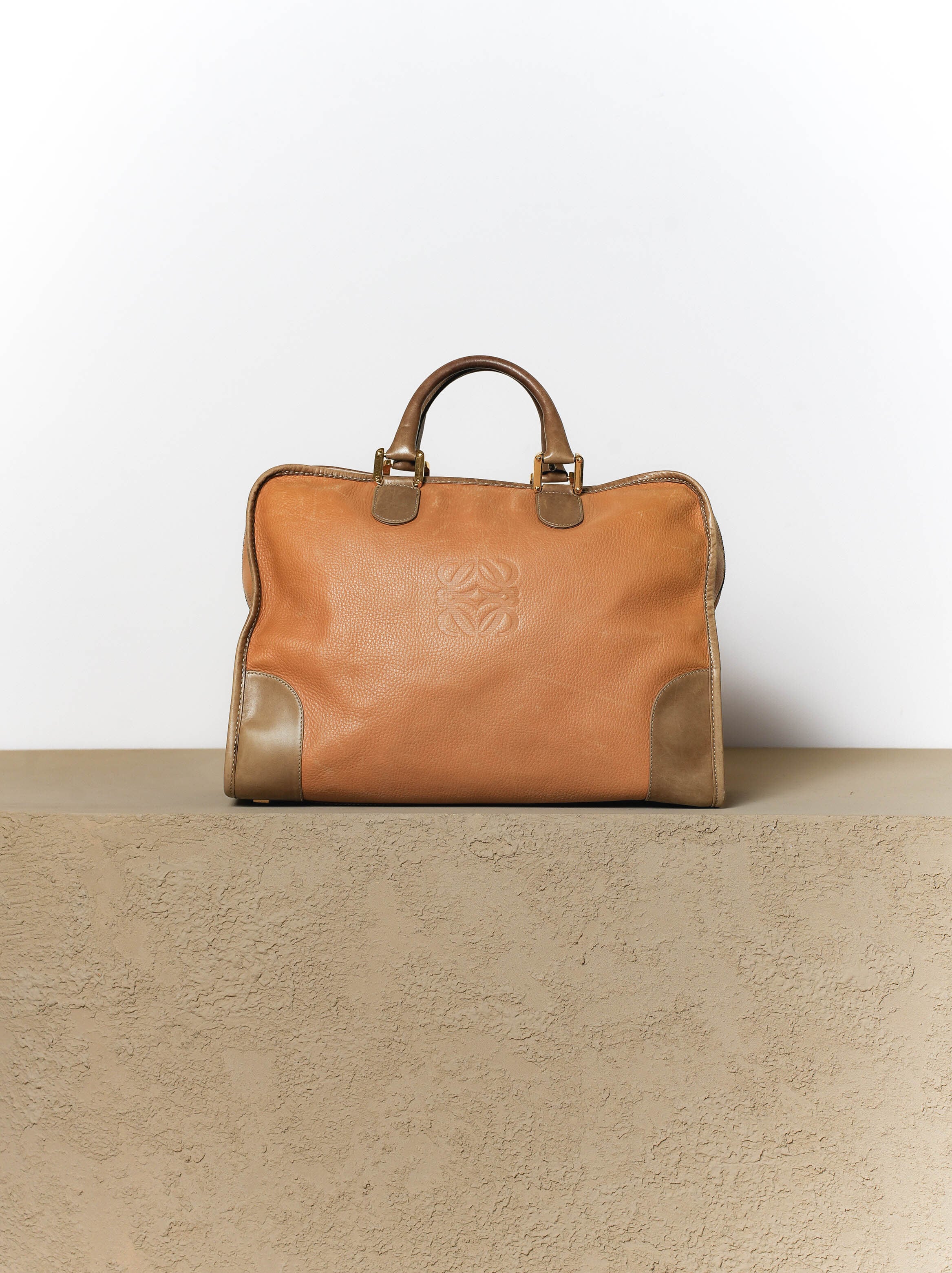 LOEWE | Raum Vintage