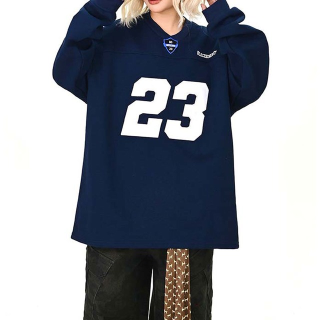 ナンバリンググラフィックルーズトップス 2col   R01505