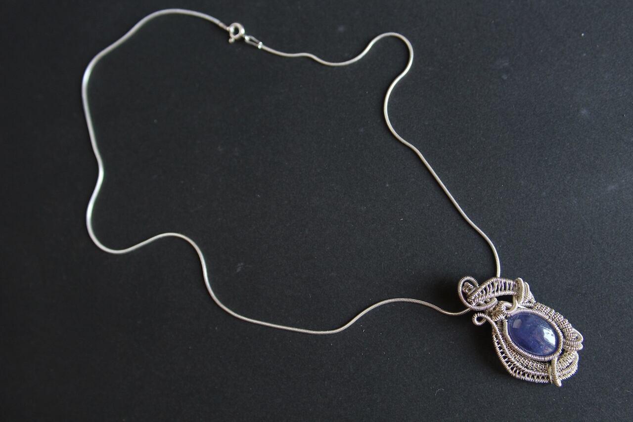 Tanzanite silver925 wire wrapping pendant