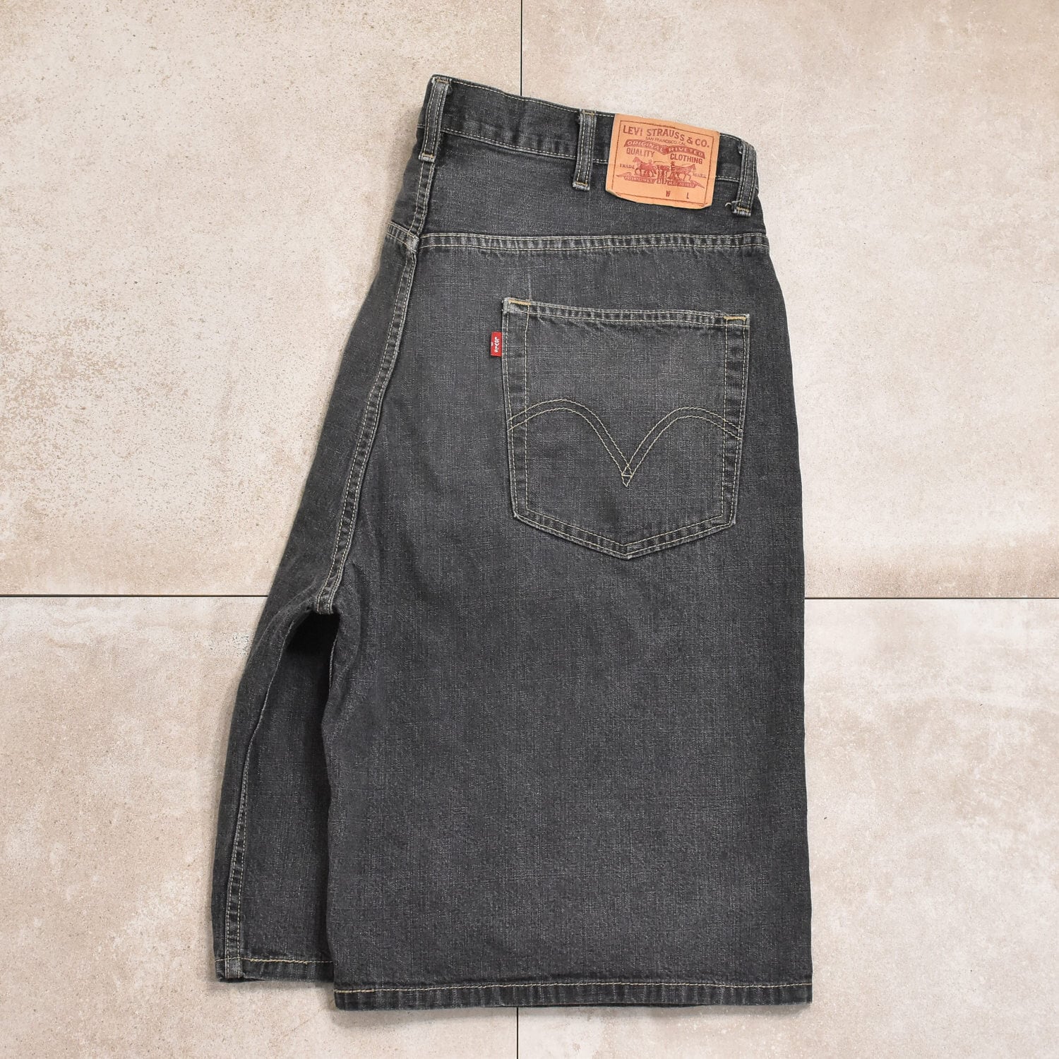 Levi's569 LOOSE STRAIGHT black denim shorts
