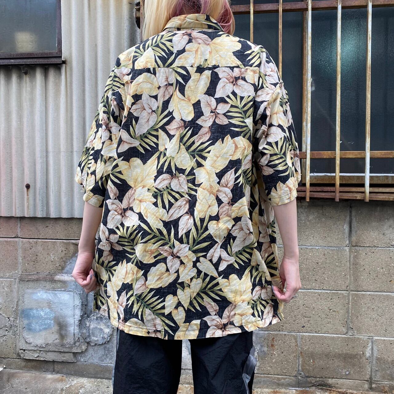 ハワイアンカンパニーシルク襟付き半袖花柄総柄アロハシャツ