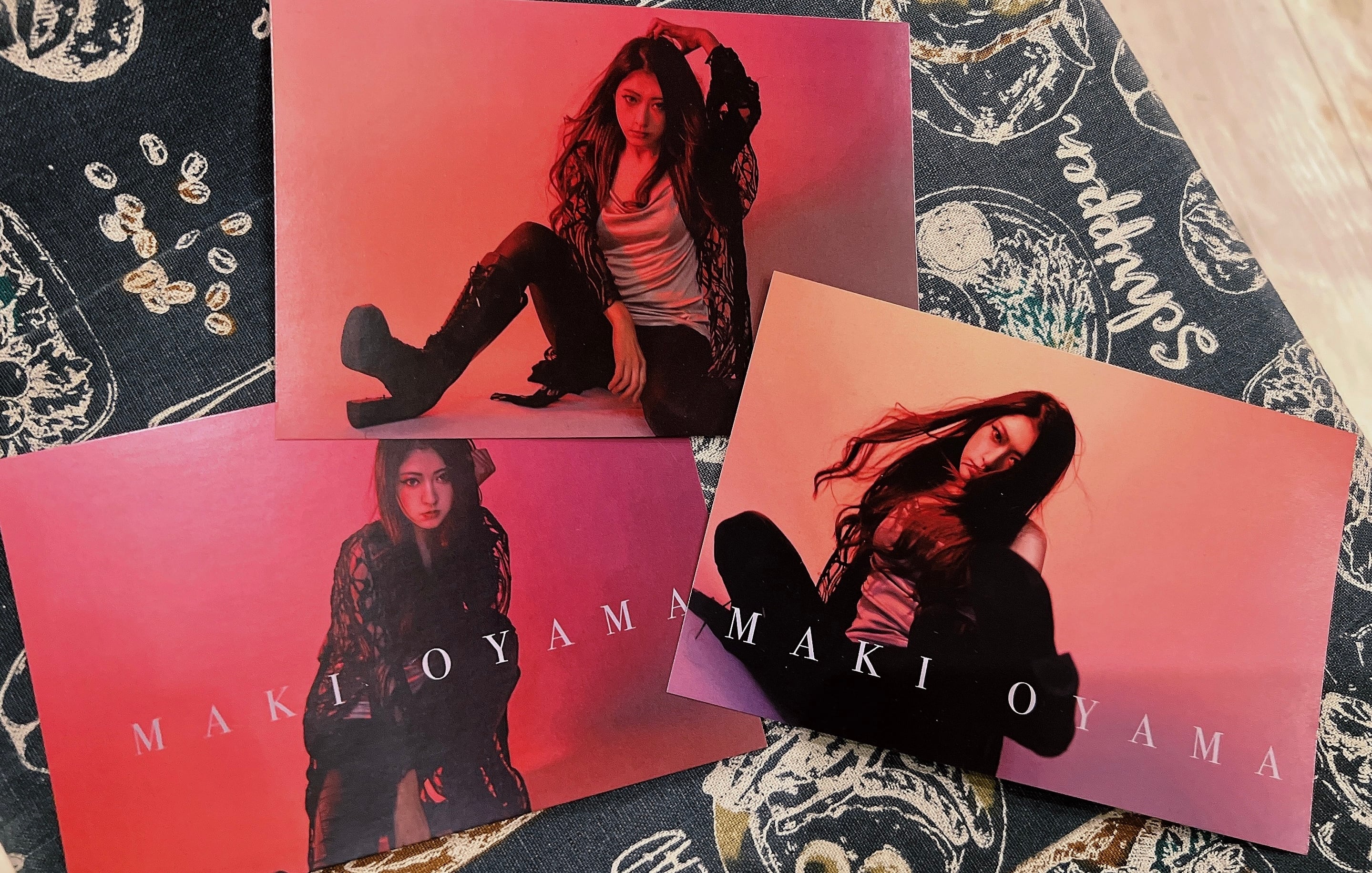 5728）初日カバーの大山　約１０００枚まとめて（アルバム２０冊) Amazon.co.jp: 流離 access memory of 森山大道[初回生産限定盤][森山