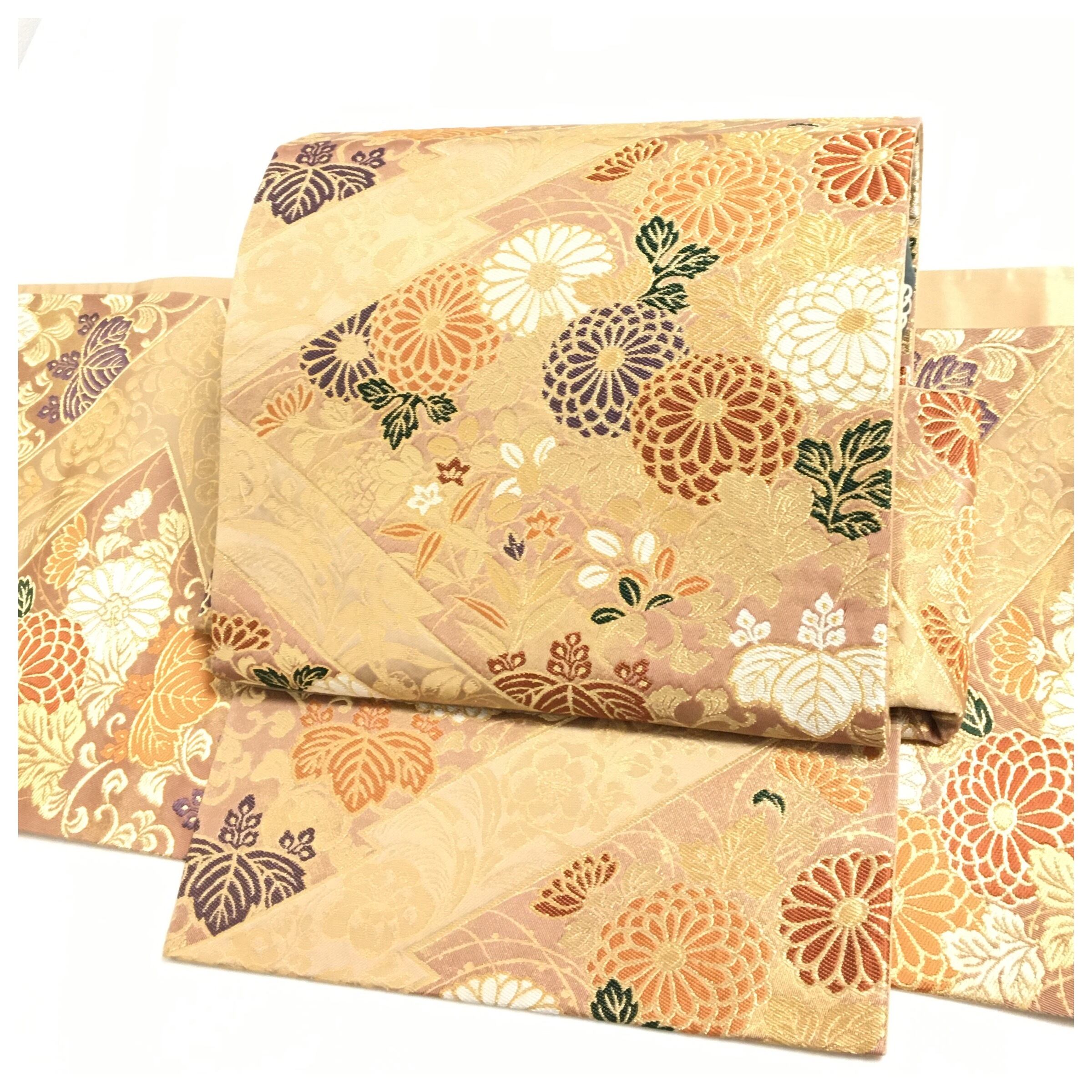 美品 正絹 作り帯 吉祥文様が映える 二部式 袋帯 銀糸 宝尽くし 慶び