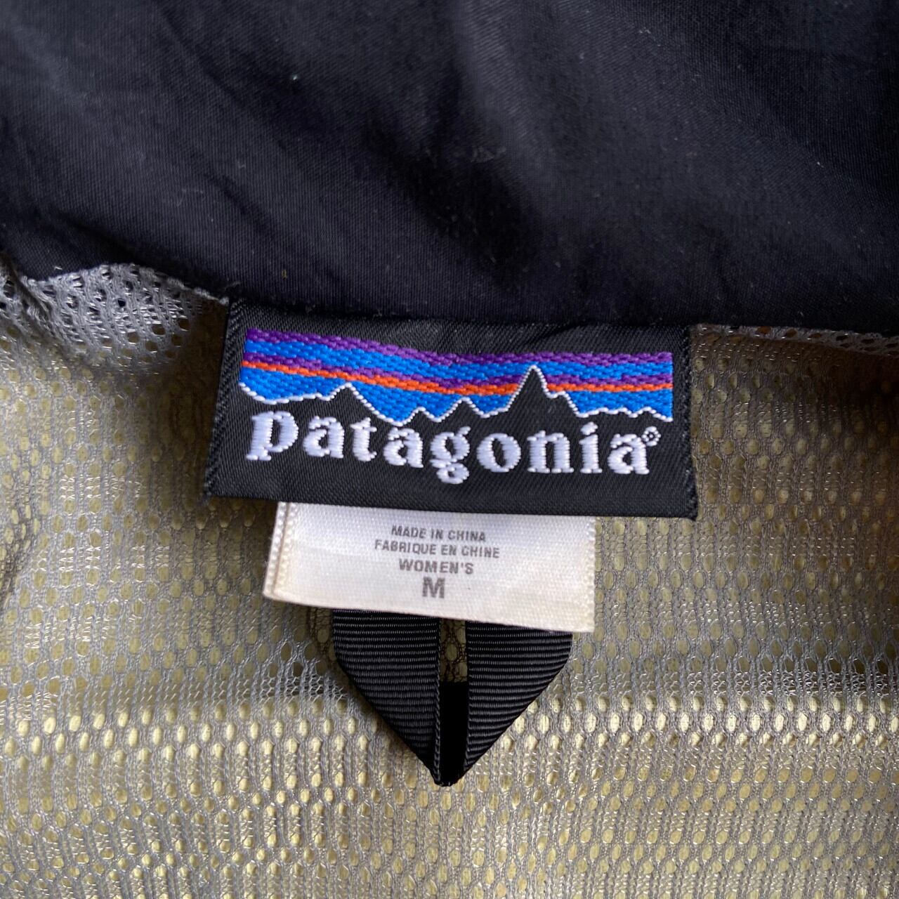 【大人気】パタゴニア　90s ゴアテックス　マウンテンパーカー　刺繍　レディース