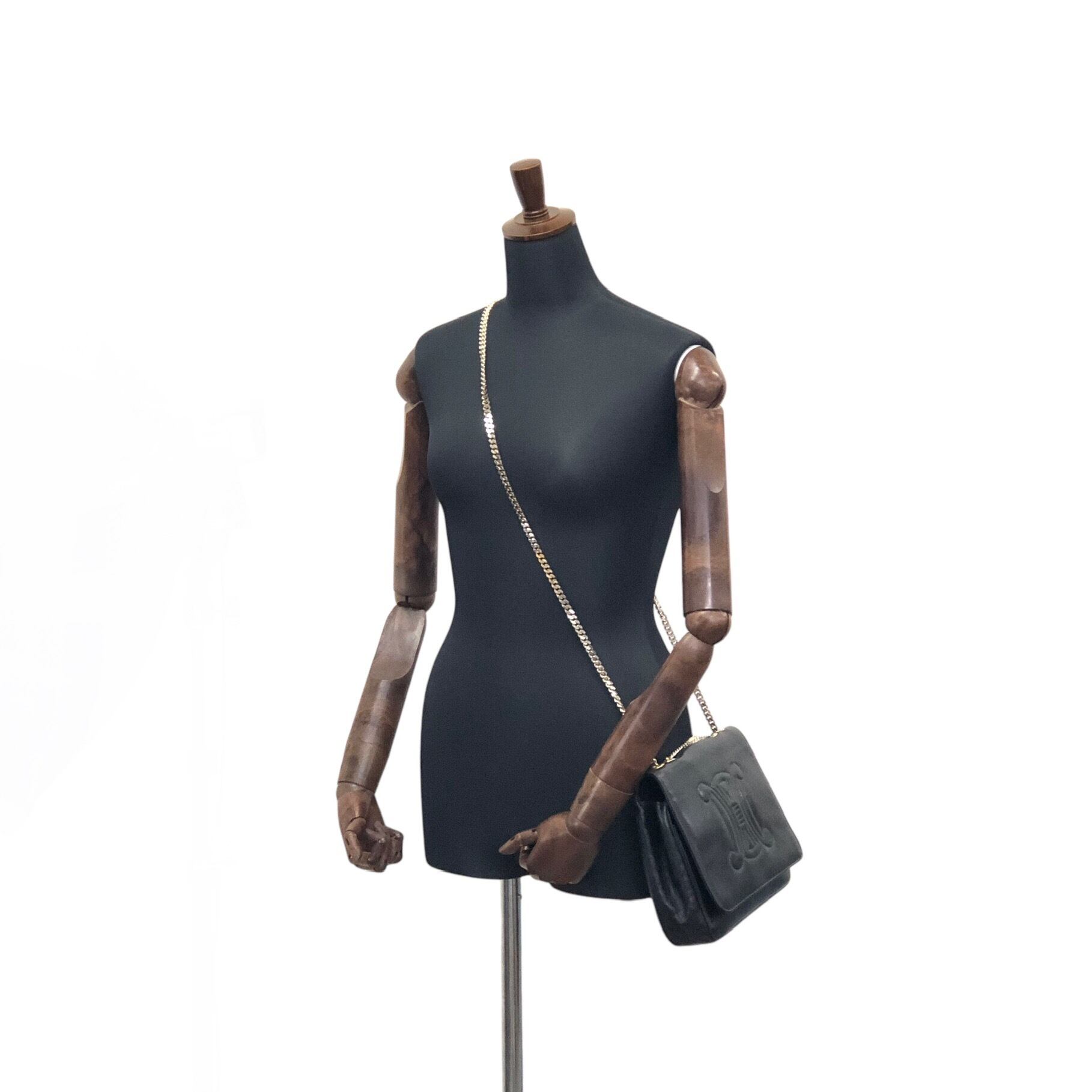 CELINE セリーヌ トリオンフ ショルダーバッグ ブラック CELINE セリーヌ トリオンフ ショルダーバッグ ブラック