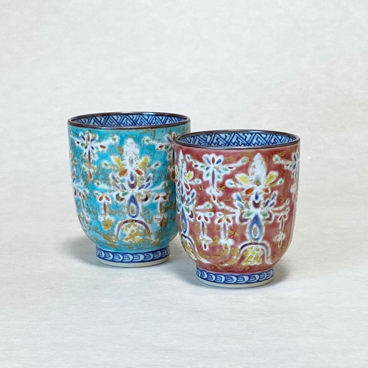 <壱楽窯> 青赤宝珠組湯呑