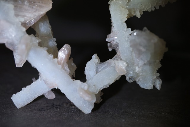 アポフィライト/スティルバイト/カルセドニー 　Apophyllite/Stilbite/Chalcedony 860