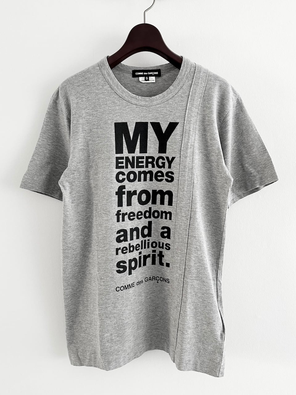 COMME des GARCONS コムデギャルソン MY ENERGY COMES FROM FREEDOM プリントTシャツ OZ-T314 ホワイト L T-shirt Comme Des Garcons Black size S International in Cotton