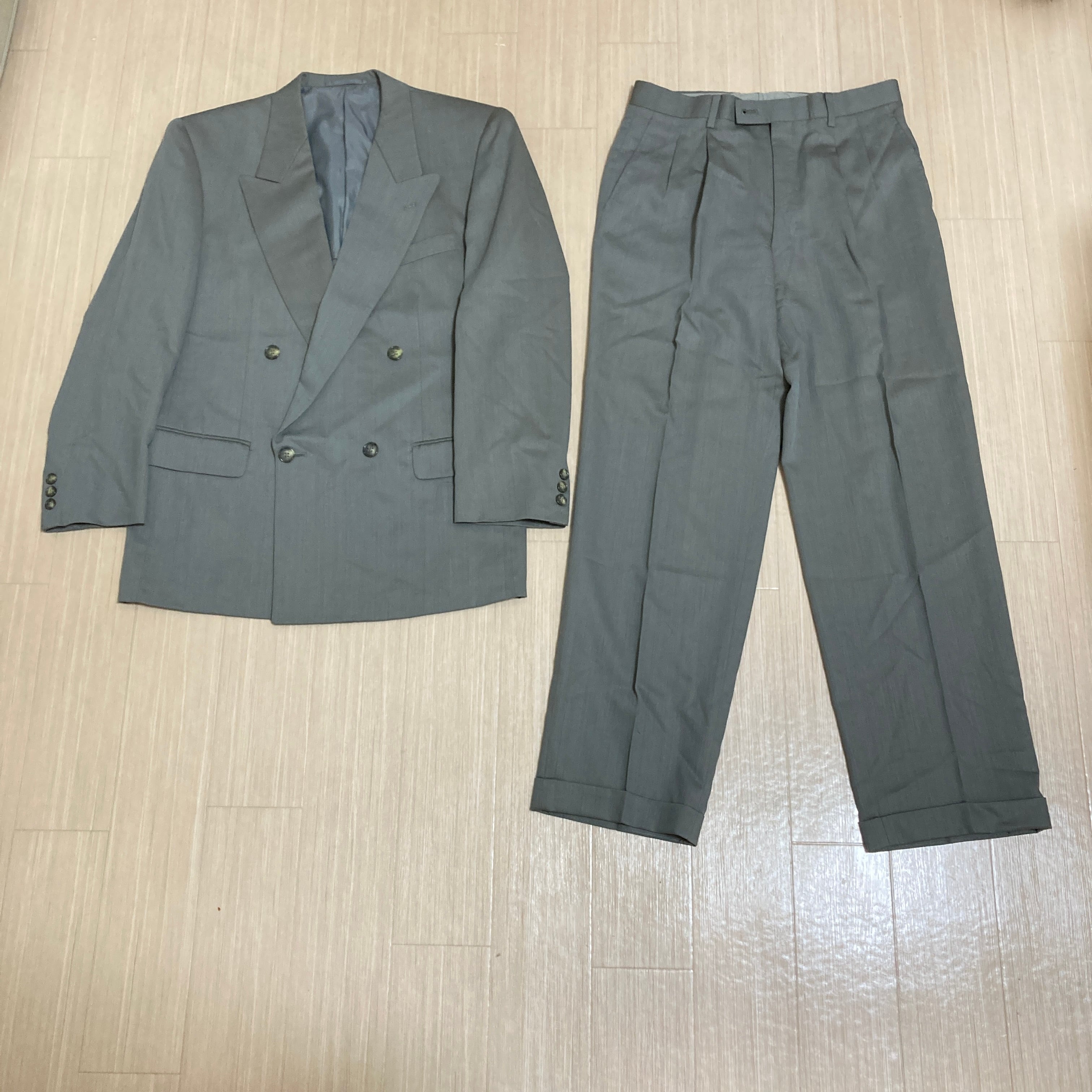 used clothing  ダブル セットアップ グレー シルク モード