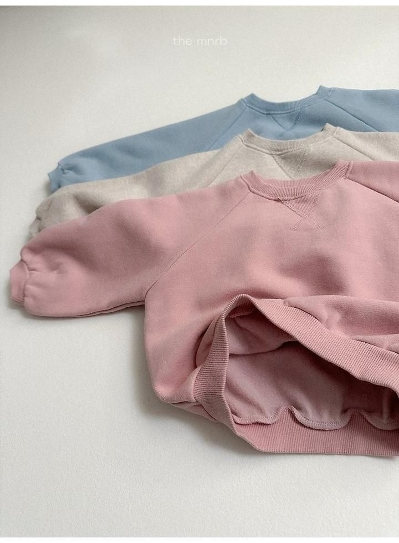 〖取寄〗韓国子供服 / 26winter / minirobe / ラグランラウンドトレーナー / キッズ *S~XL*