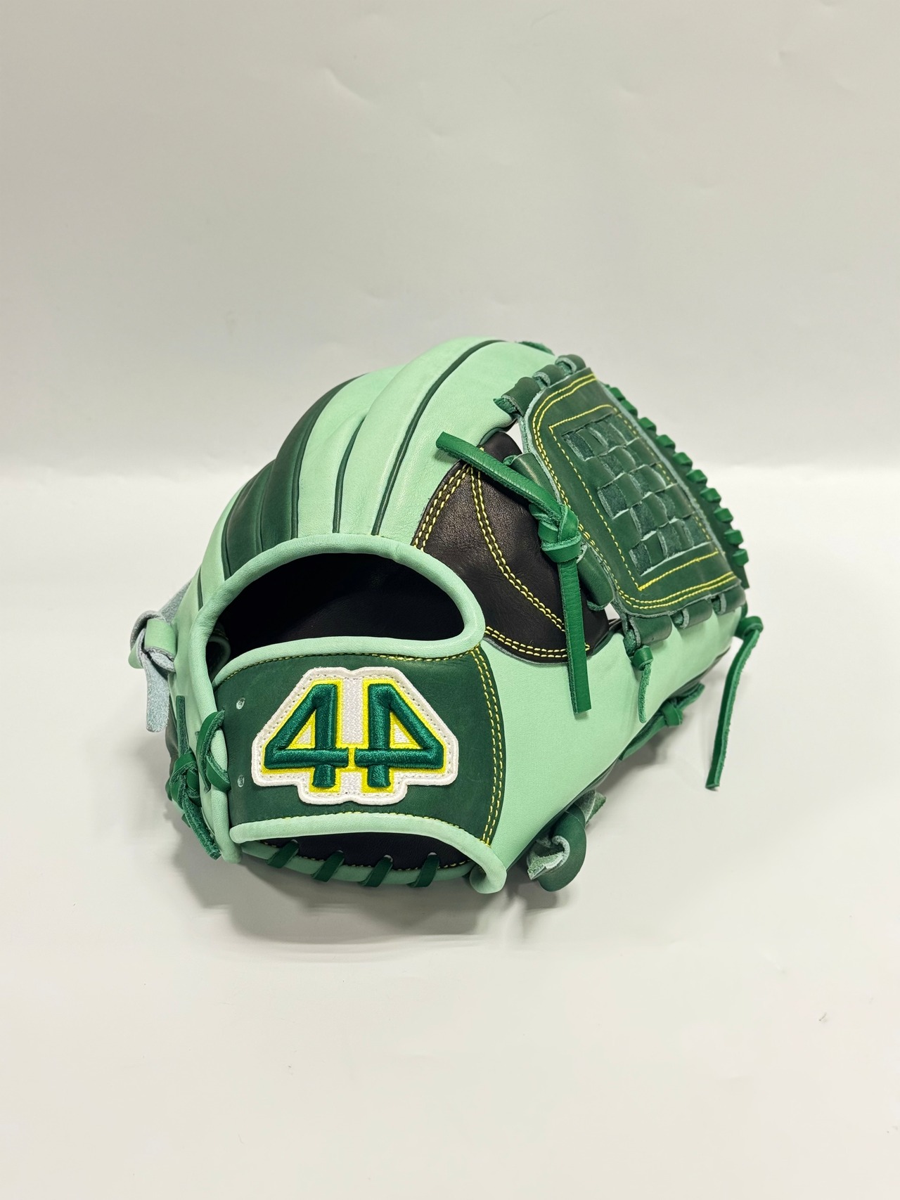 44ｰフォーティーフォー　ミチイオリジナル店舗別注グラブ　内野手モデル　ブラック×ミント/フォレストグリーン・画像2