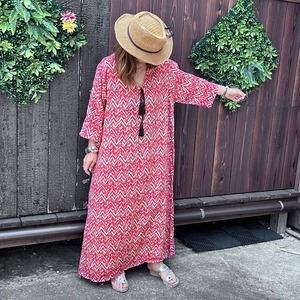 レーヨンゆったりタッセルワンピース