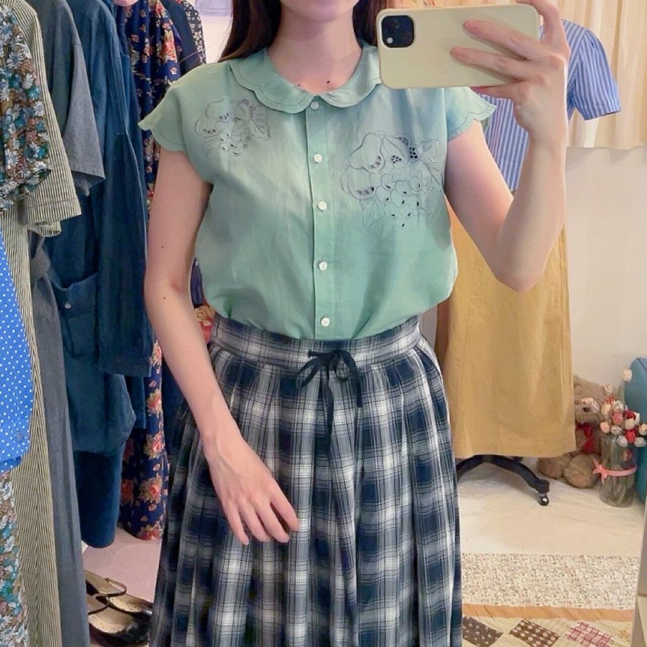 fruits embroidery scallop blouse