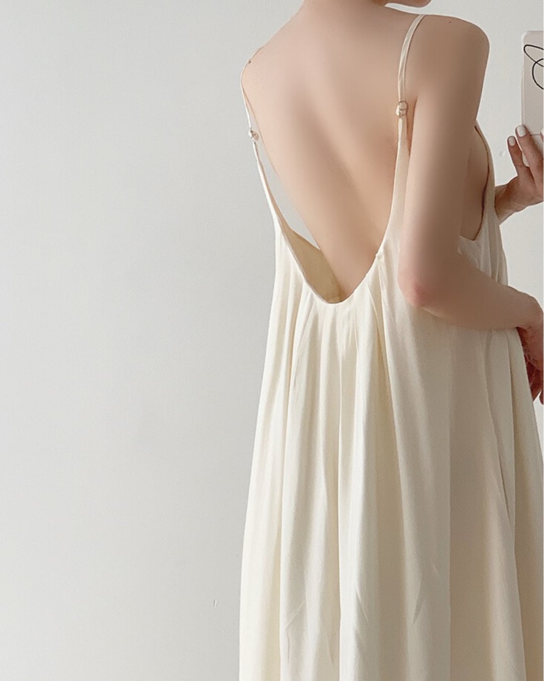 バックコンシャスワンピース S24365