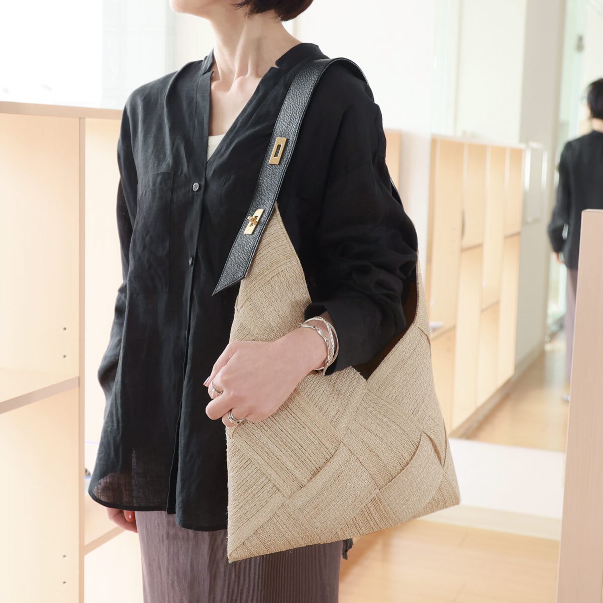 VIOLAd'ORO (ヴィオラドーロ) レザー ワンハンドル アバカメッシュ バッグ =MIRO=