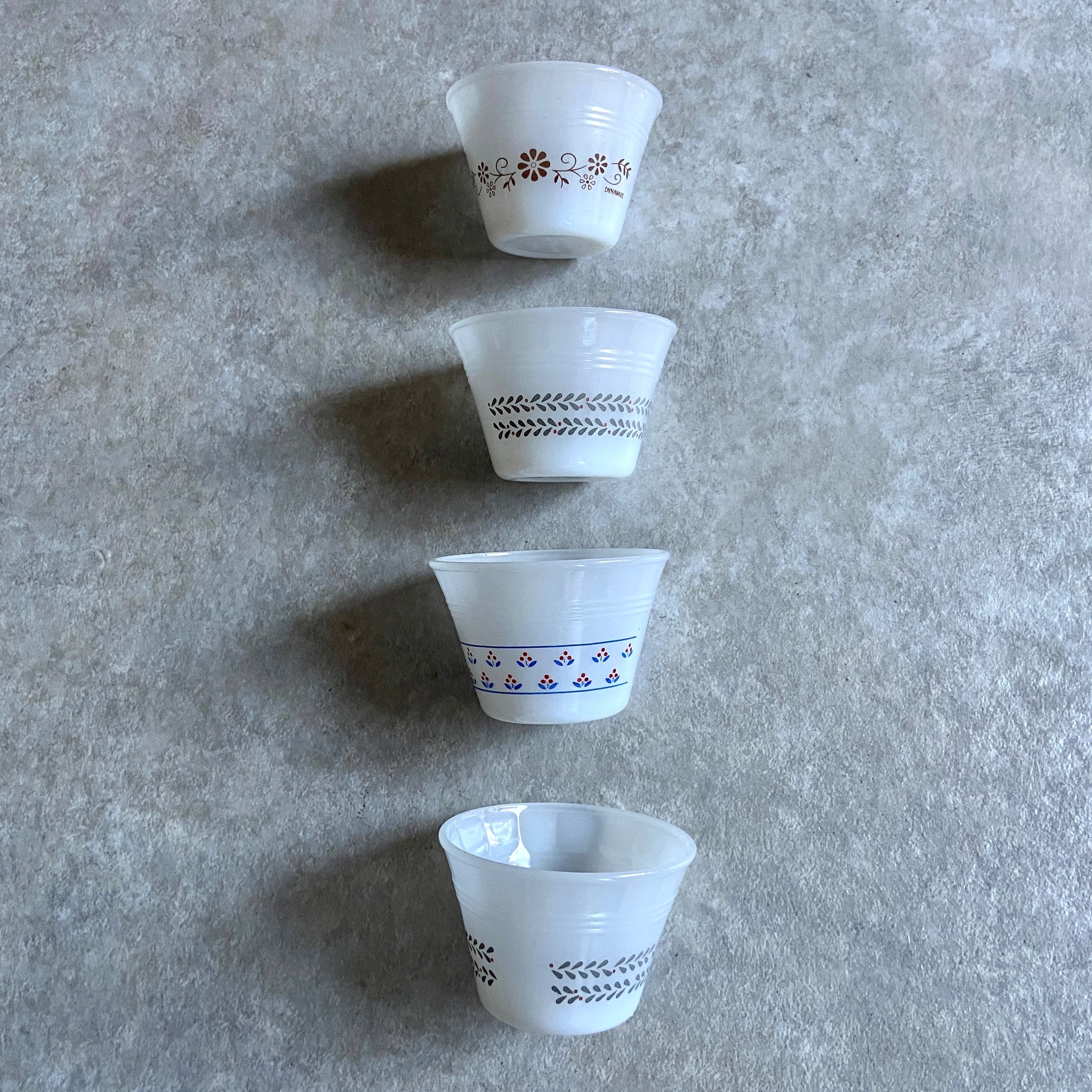 1970s Termocrisa Milk Glass Cup 4 Set