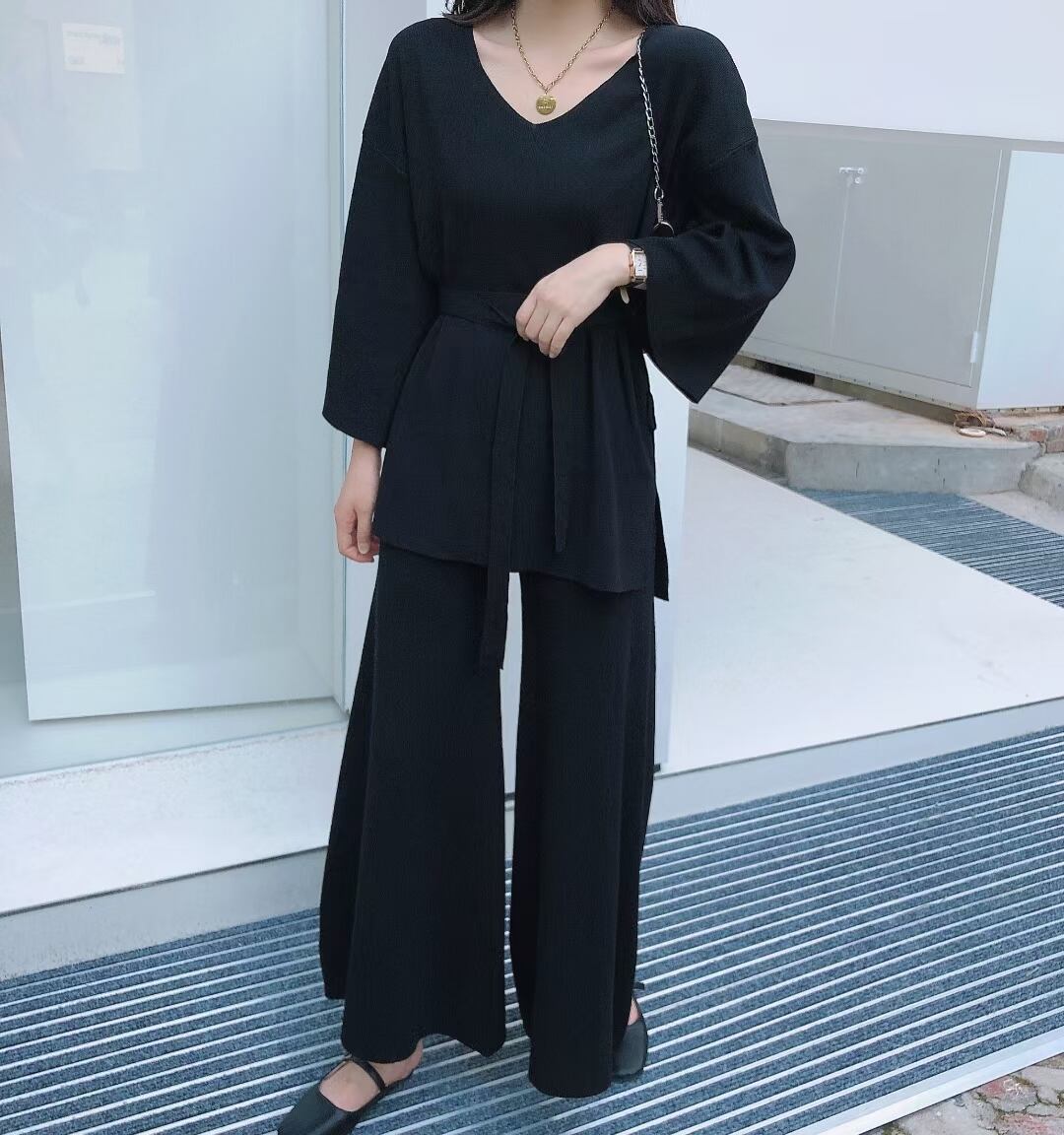 ベルト付き　ニットフレアワイドパンツセットアップ　AJ1050-D003