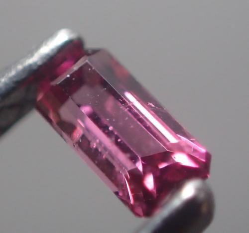 天然 レッドベリル 0.07ct 超希少石 天然レッドベリル 0.07ct 米国（ユタ州