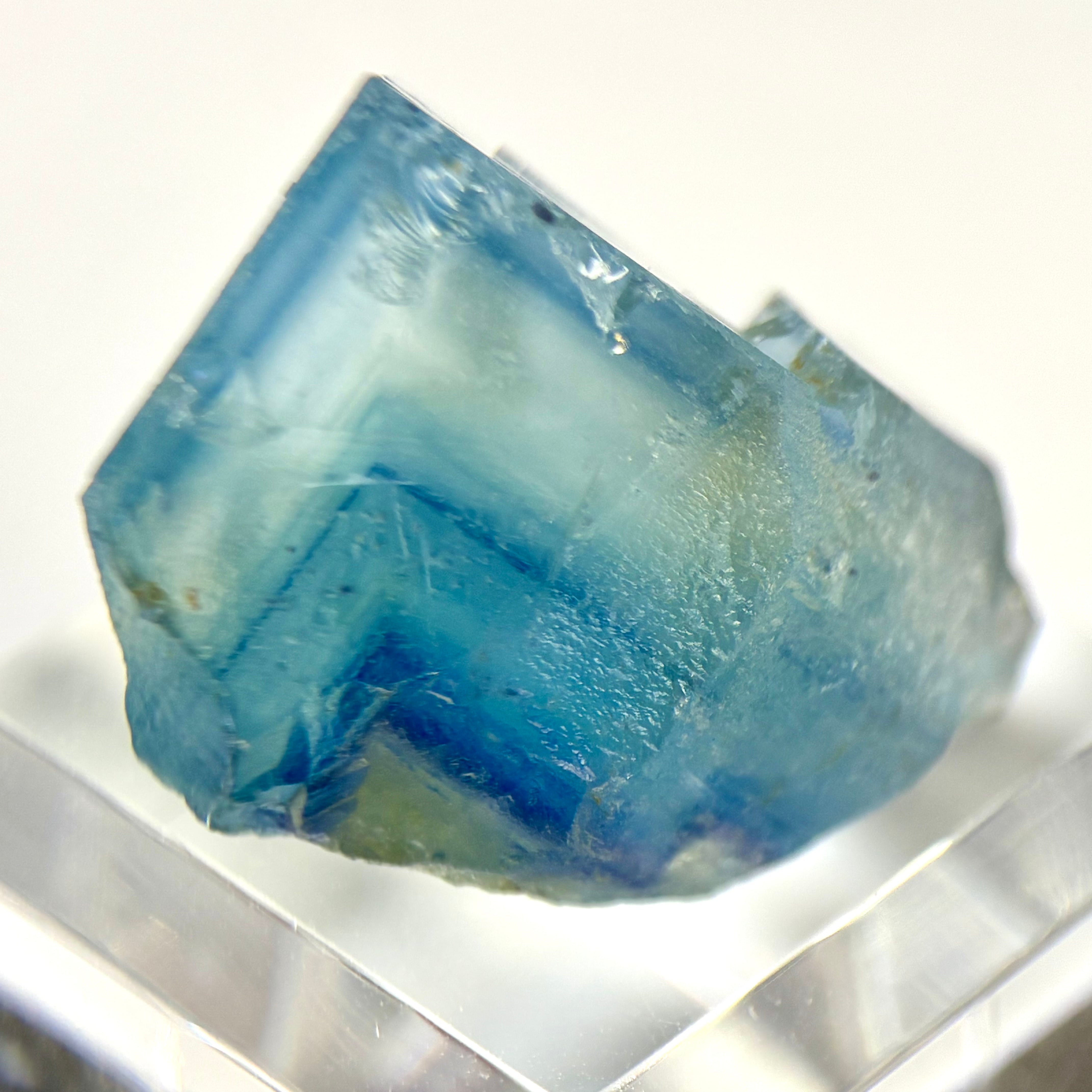 フローライト | World Minerals 世界中の鉱物原石の販売店