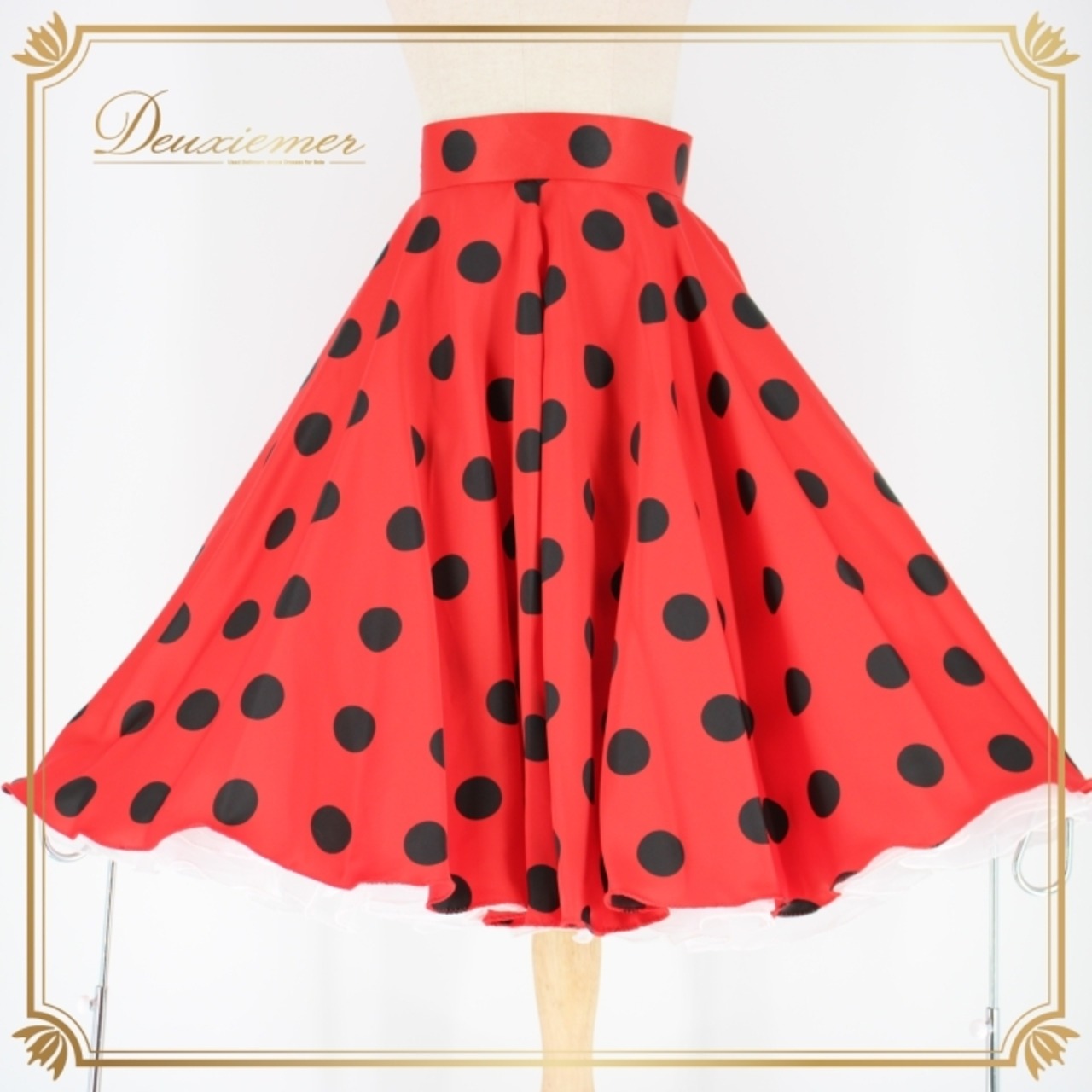 社交ダンス 衣装 スタンダード ラテン スカート レッスンウェア オールシーズン 赤 黒 白 ブラック系 ホワイト系 レッド系 水玉 ドット パニエ 派手 レトロ 可愛い ボリューム感 フレア 派手柄 ダンスウェア ショート丈 スカート ファッション パーティー イベント 着回し 嬉しい 素材感 おしゃれ レディース 伸縮性 無し ピンク系 目を引く
