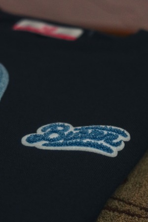 MOCO LOGO SWEAT SHIRT 24'AW [NAVY]