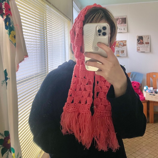hot pink hand knit muffler