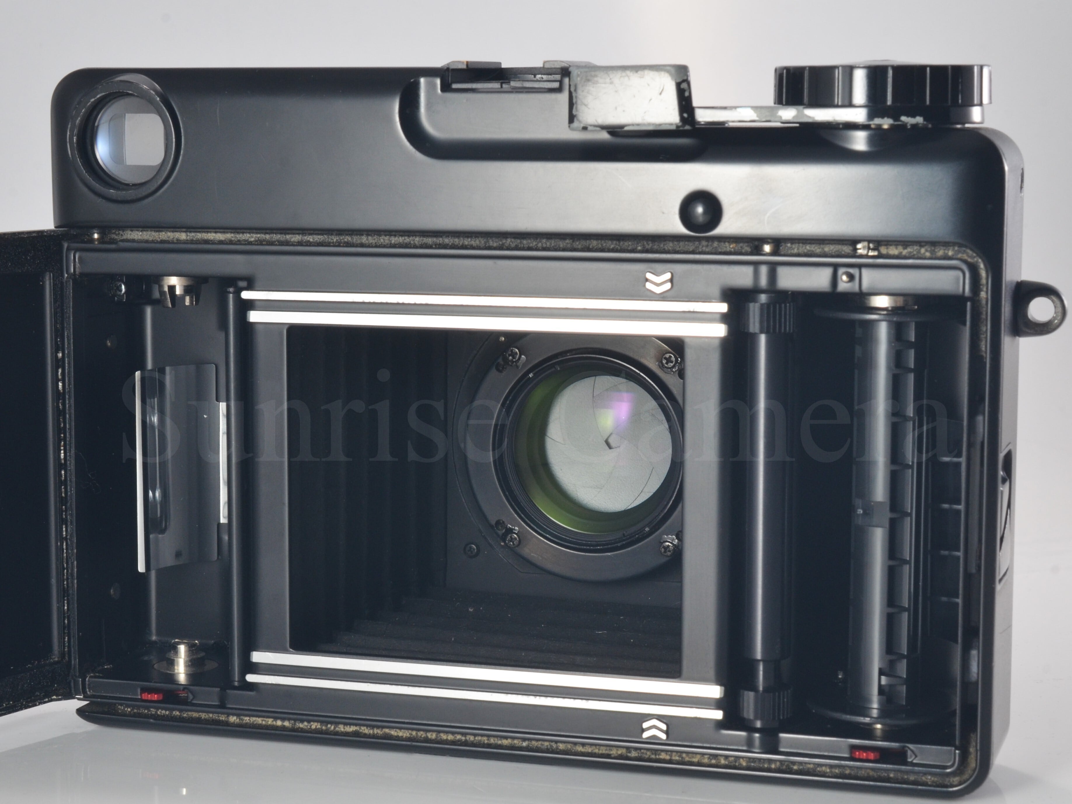 深堀ブログ】PLAUBEL Makina 67 / NIKKOR 80mm F2.8 蛇腹中判カメラ