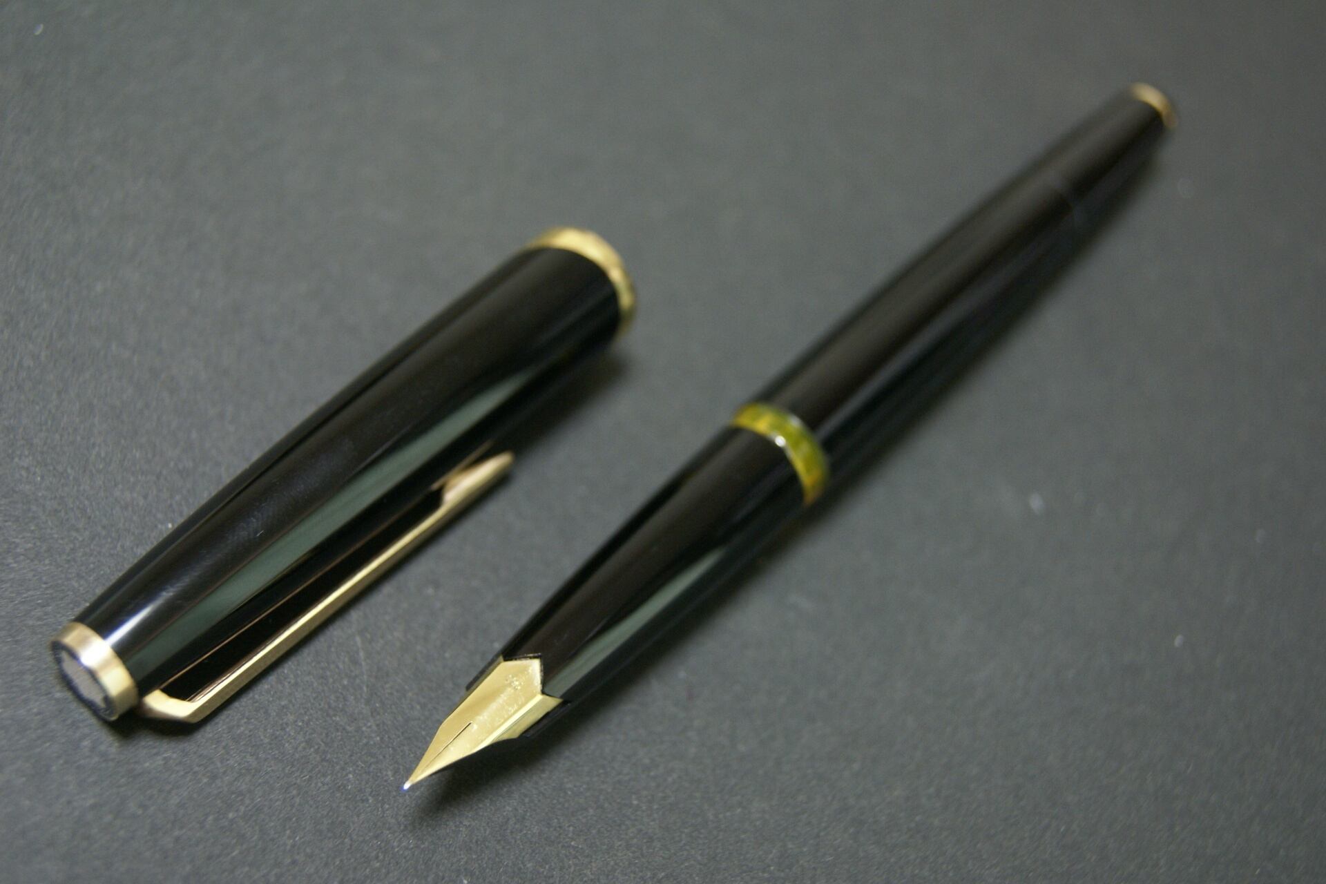 70s モンブラン 121 MONTBLANC 121 （極細字） 18K 01005 | 川口