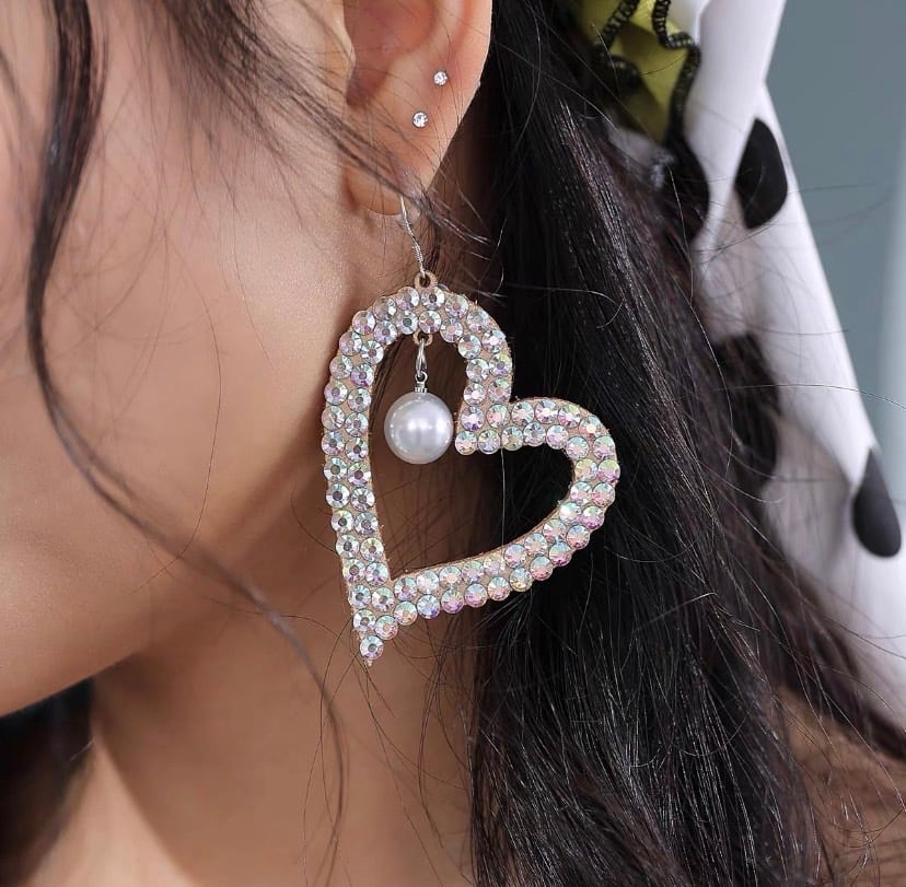 【翌日発送可能】ピアス ハート 202201