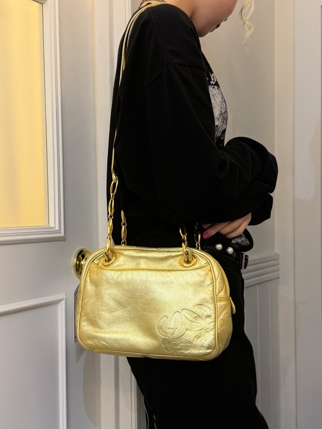 LOEWE / vintage anagram design gold hand bag.(O)