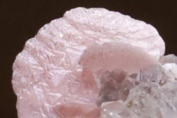 41g ☆希少なシャープなキューブのステップ状結晶☆ 母岩付 天然