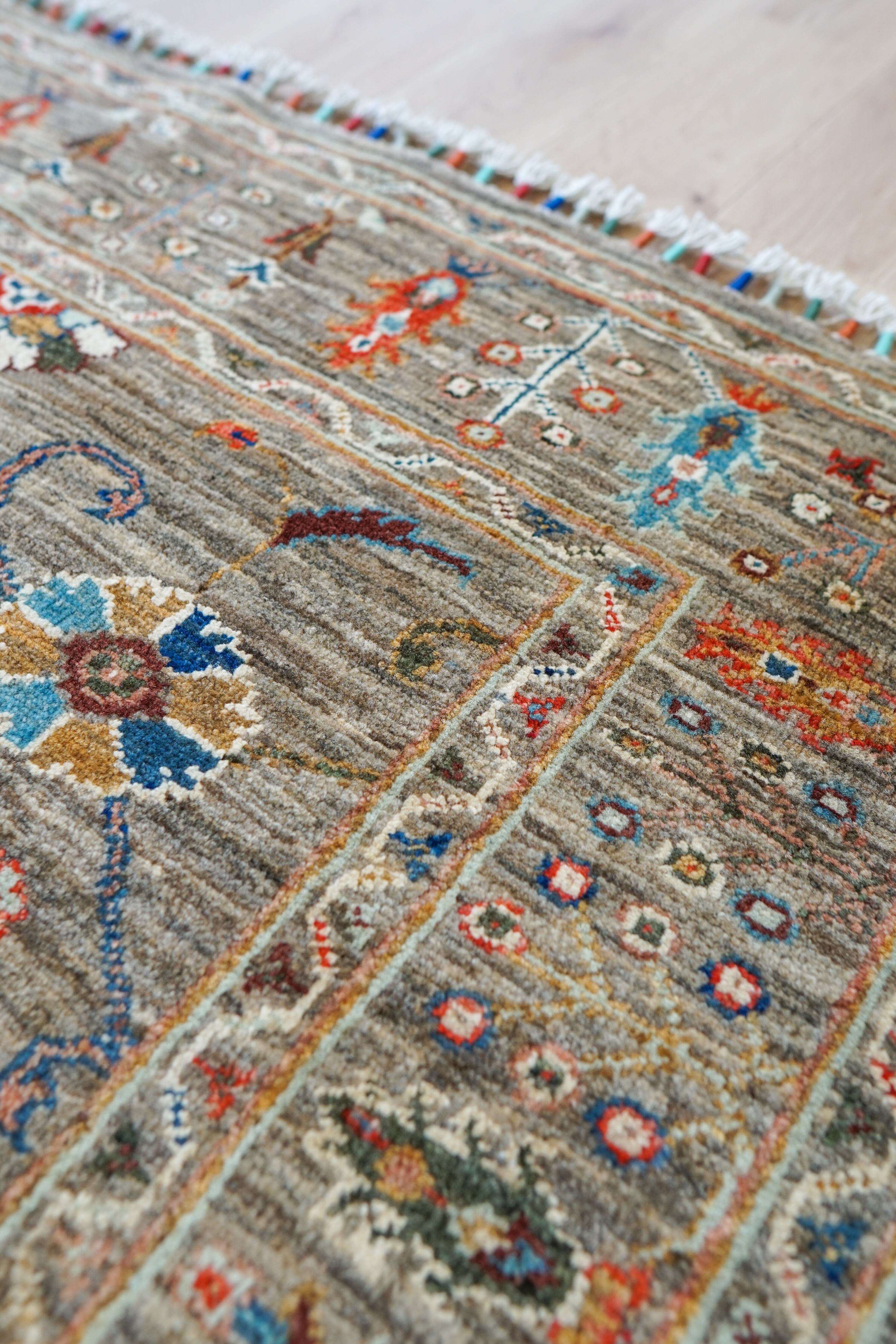 142×104cm【アフガニスタン手織り絨毯】 | Decorworks 142×104cm【アフガニスタン手織り絨毯】 | Decorworks