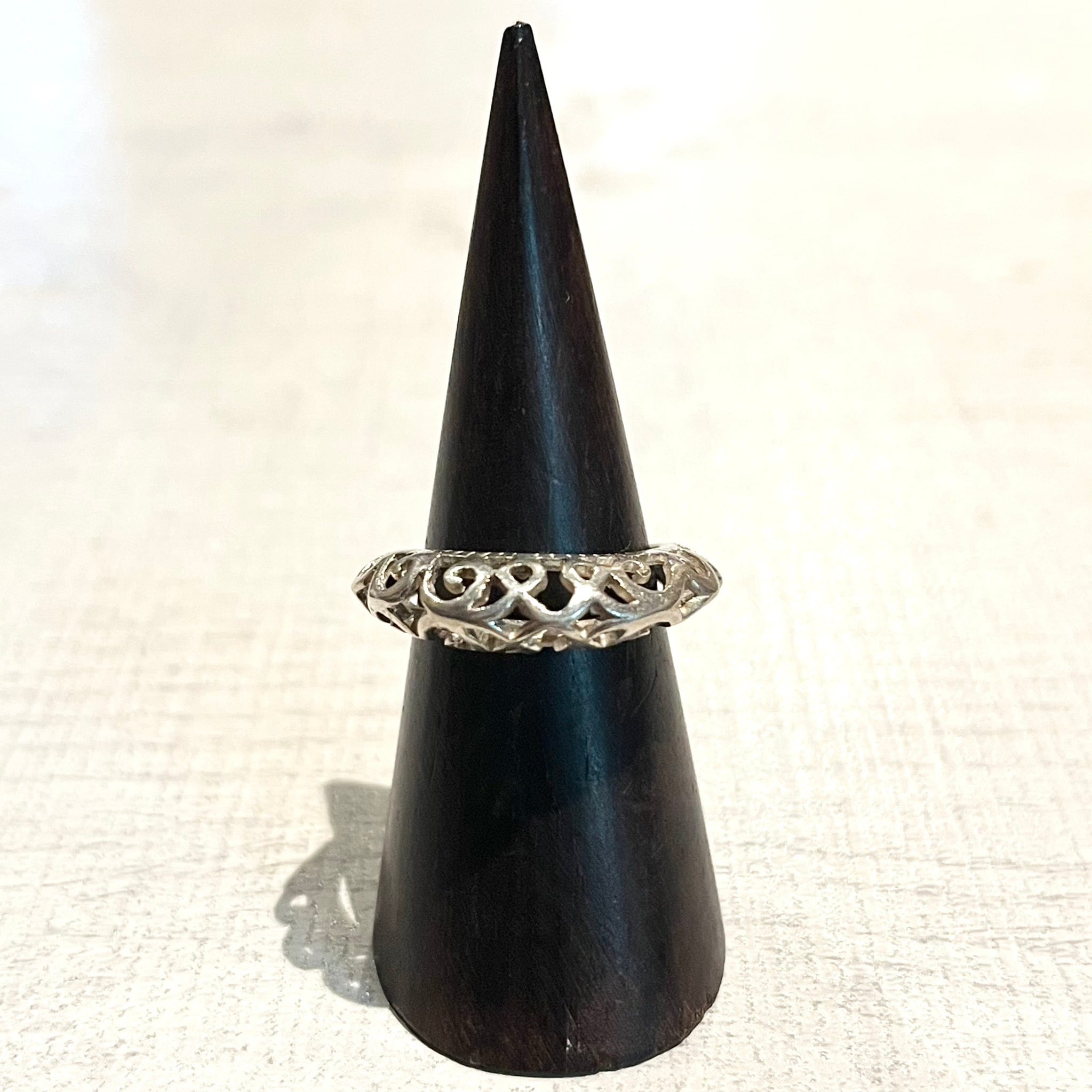 TRIBAL DOMED OPENWORK RING-SILVER925-リング TRIBAL DOMED OPENWORK DESIGN RING -SILVER925- 透かし彫りリング