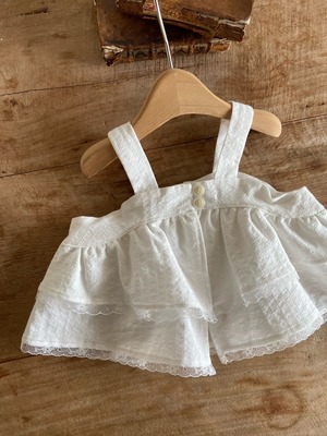 予約：(S,M size)  Tiffany kang kang best (nashi top) 〔anneshirley〕