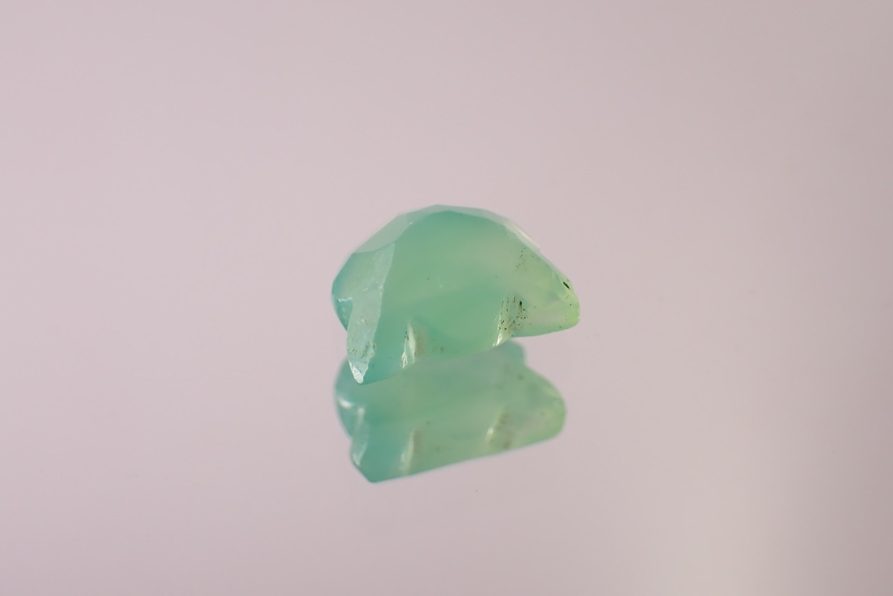 グリーンオニキス(猫カット)　1.54ct　[D11‐590]