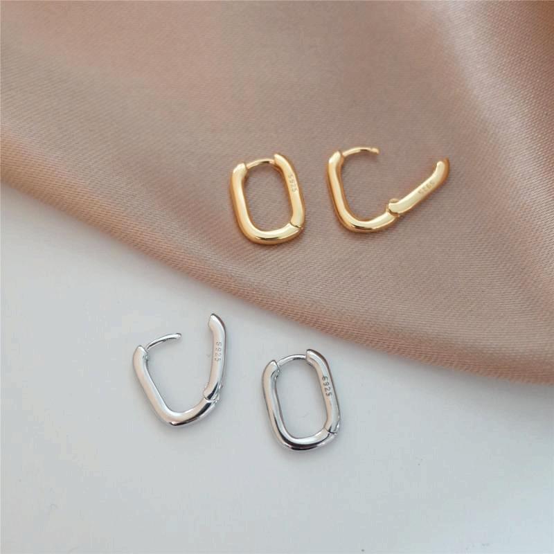 S925小ぶりなホールピアス