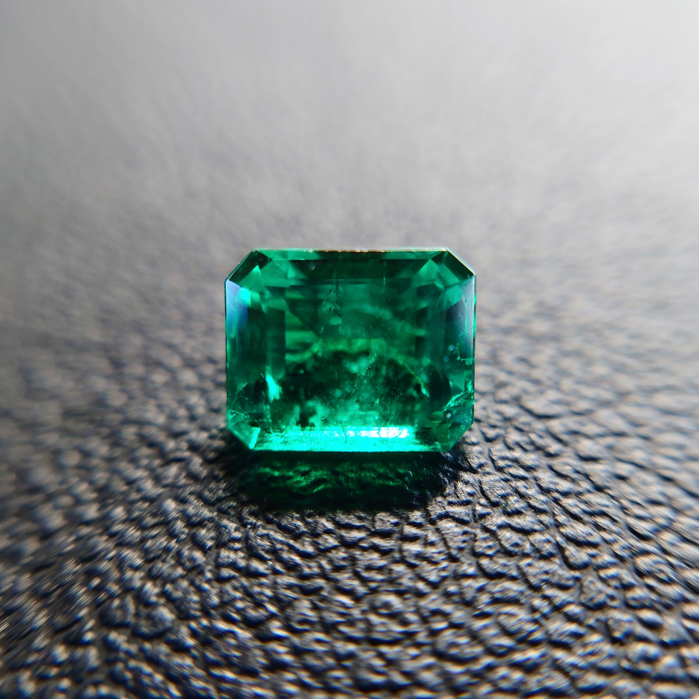 希少 Emerald 0.83ct No Oil Colombia GIA ルース☆ | wisteria777