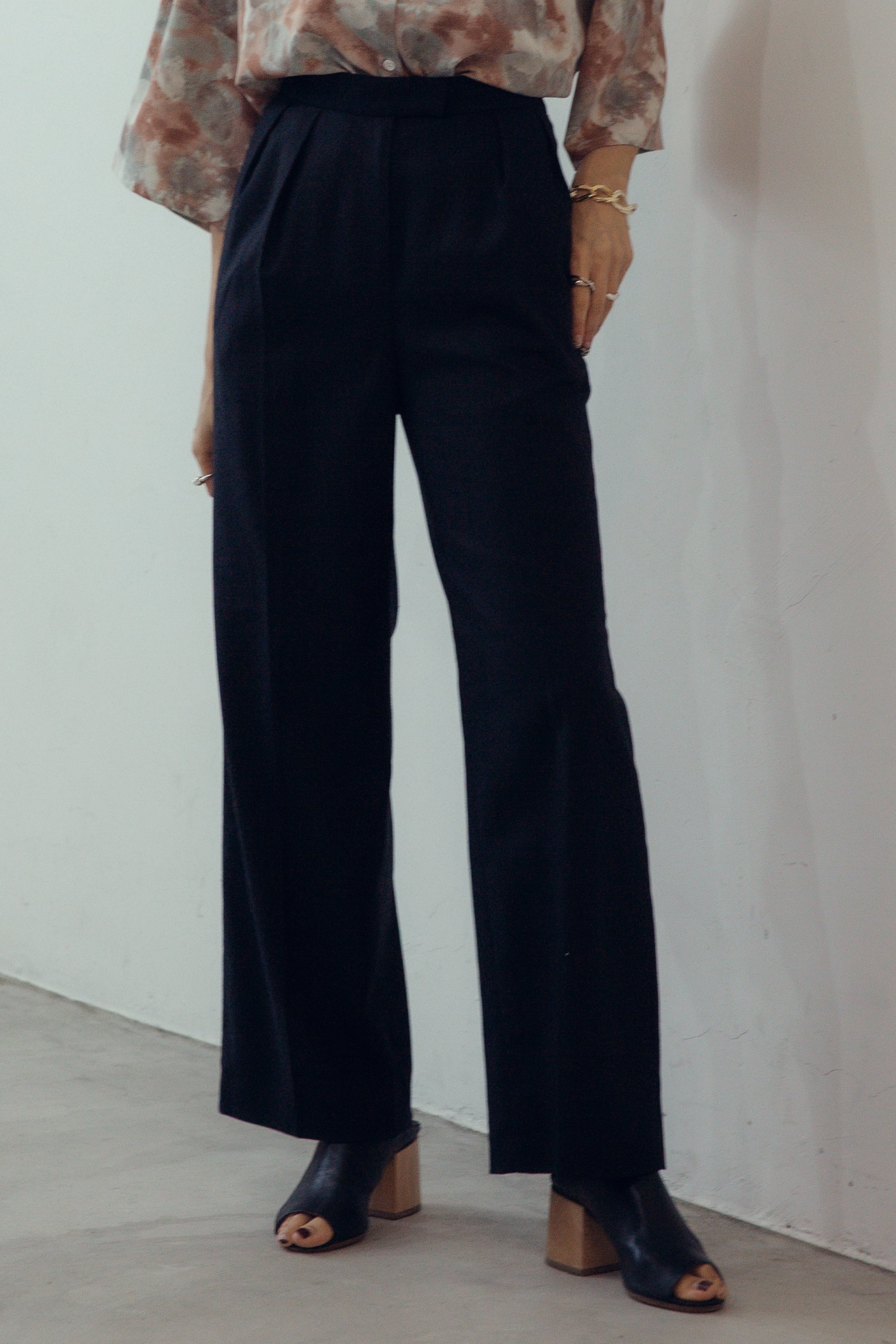 HERRINGBONE TUCK TROUSER 【CA2S-P328】