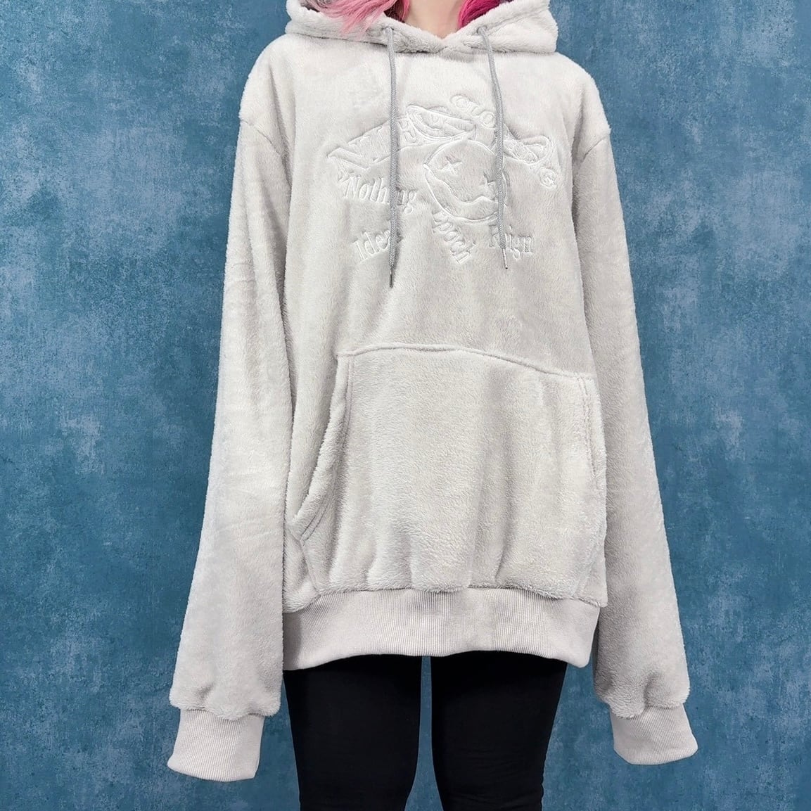 NIER刺繍ロゴ高品質グレーさらふわプルオーバーパーカー】 | NIER CLOTHING